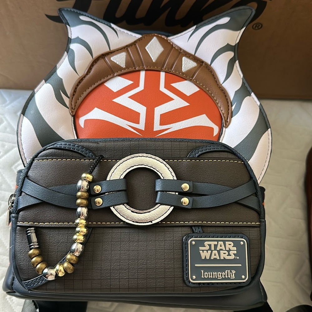 Ahsoka Tano Loungefly Mini Backpack – Star Wars: Ahsoka